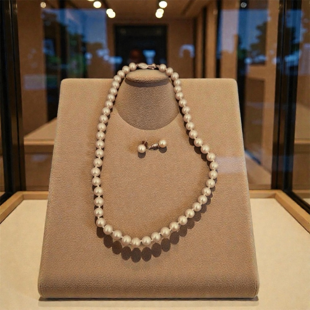 Elegant Pearl Necklace and Earring Set